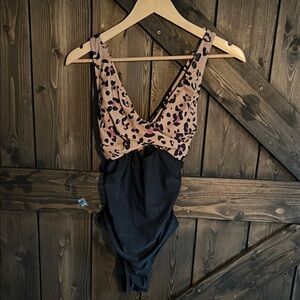 Cupshe Leopard and Black One-Piece Swimsuit